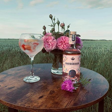 The Pheasant Public House & Hotel Gestingthorpe Bagian luar foto