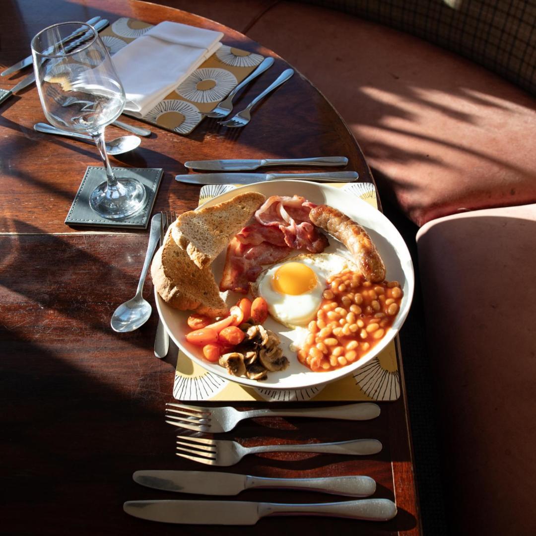 The Pheasant Public House & Hotel Gestingthorpe Bagian luar foto