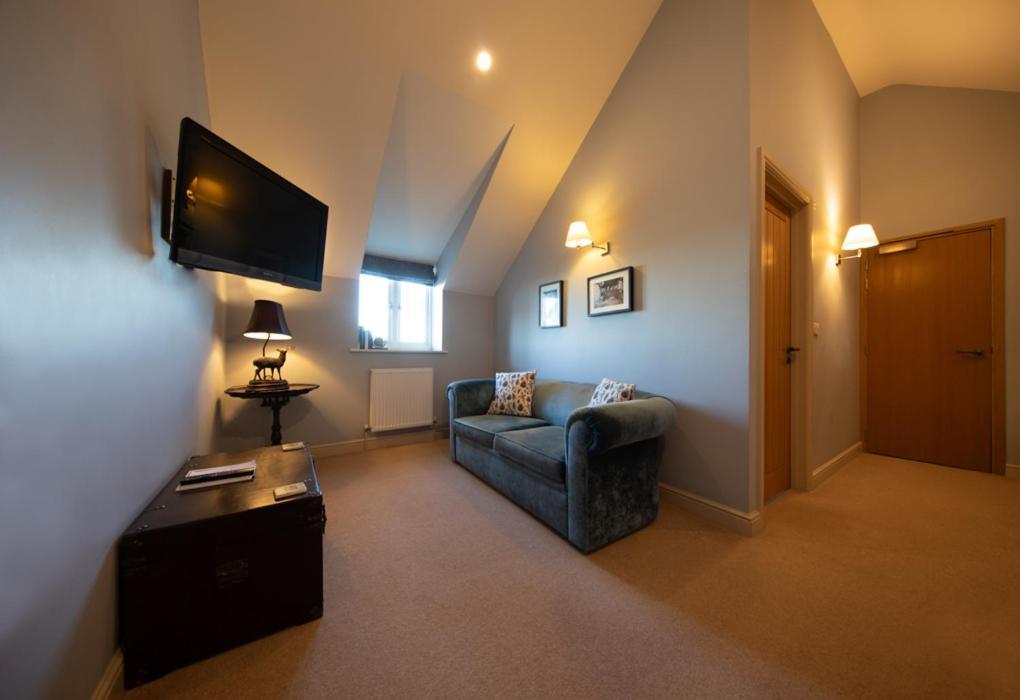 The Pheasant Public House & Hotel Gestingthorpe Bagian luar foto