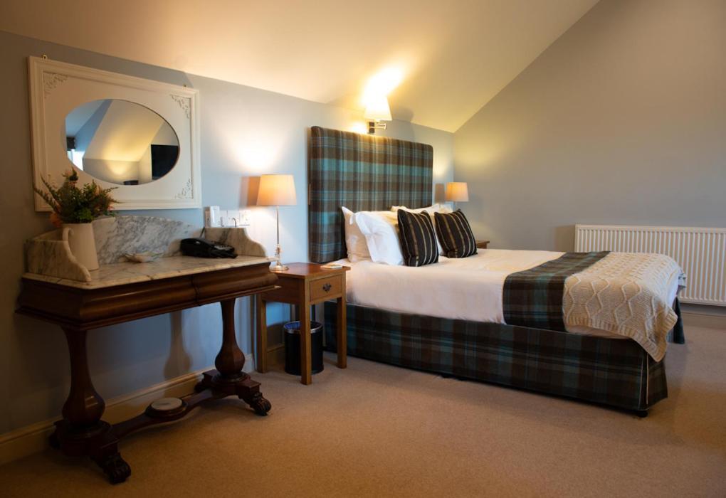 The Pheasant Public House & Hotel Gestingthorpe Bagian luar foto