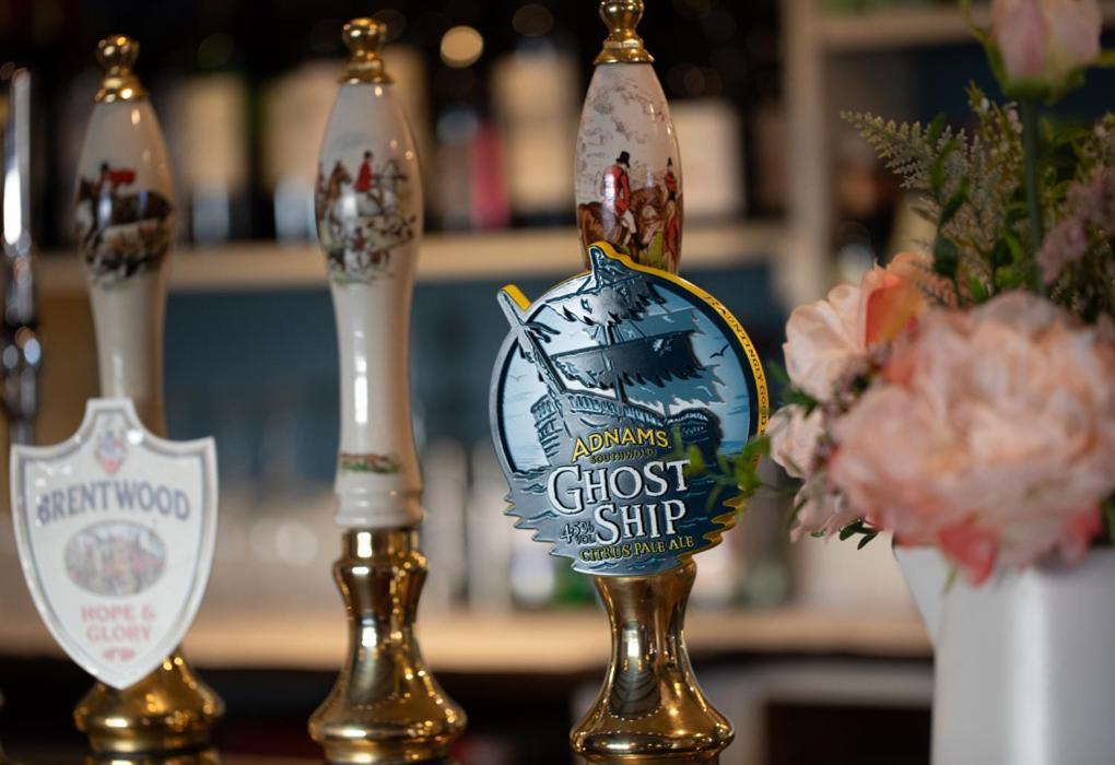 The Pheasant Public House & Hotel Gestingthorpe Bagian luar foto