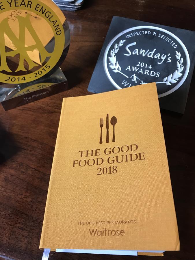 The Pheasant Public House & Hotel Gestingthorpe Bagian luar foto